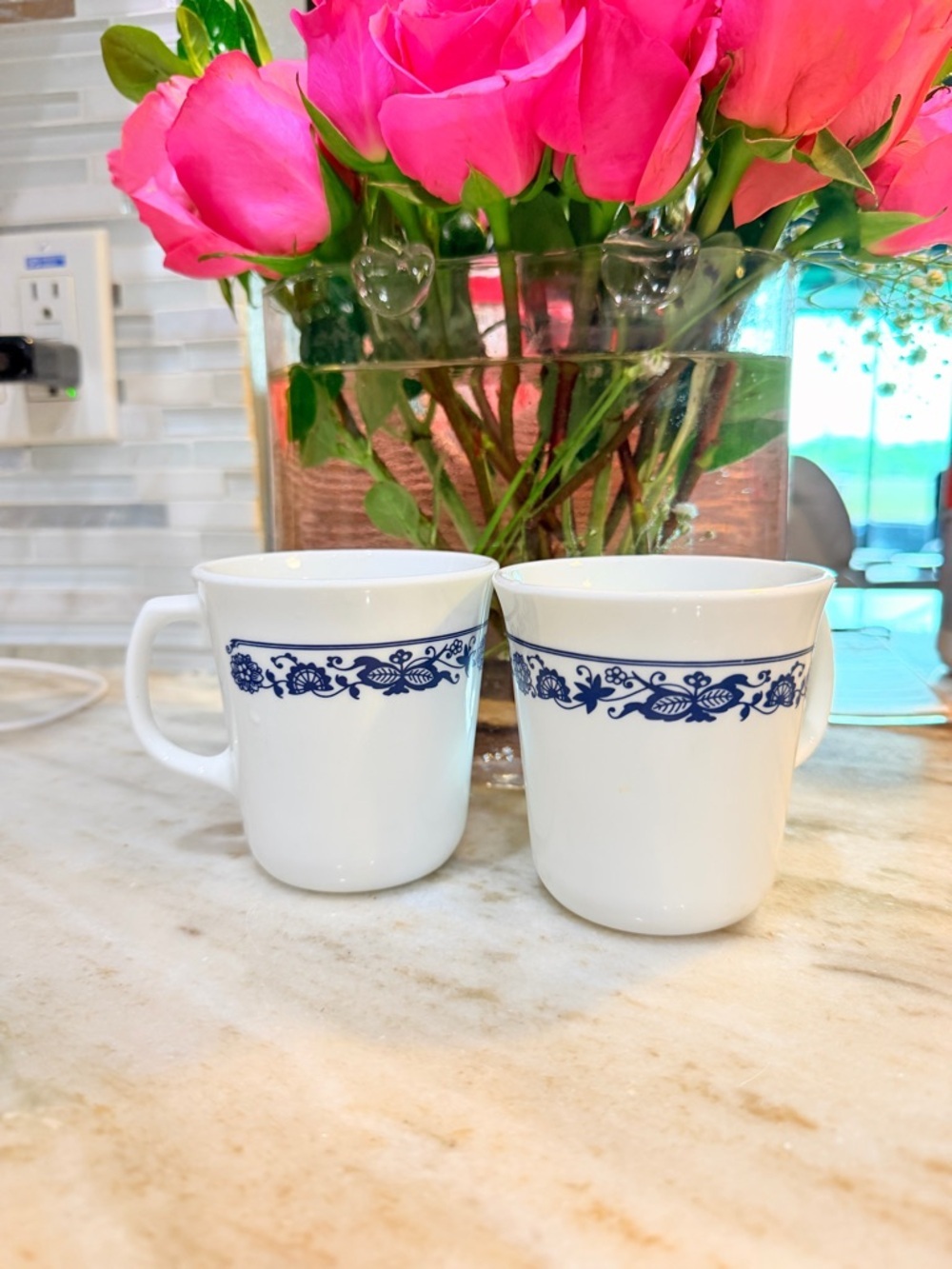 Corning Old Town Blue Onion Coffee Cup Mug Set of 2 White